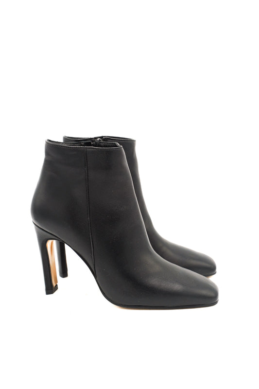 Noa A. Tronchetti 7011