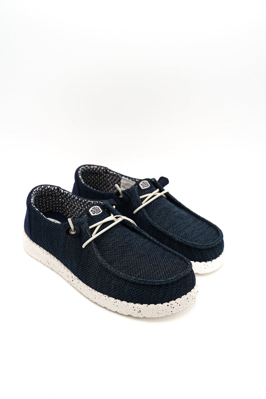 41878 HEY DUDE SNEAKERS