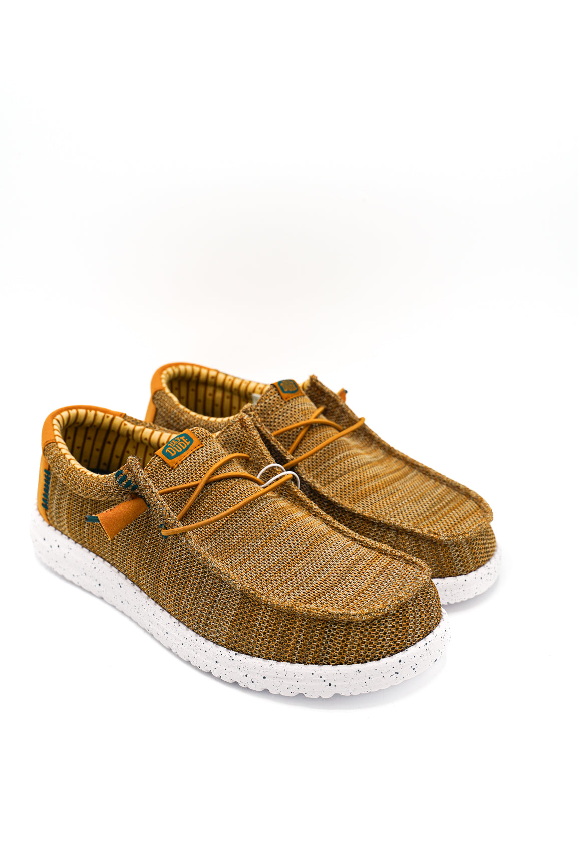 41898 HEY DUDE SNEAKERS