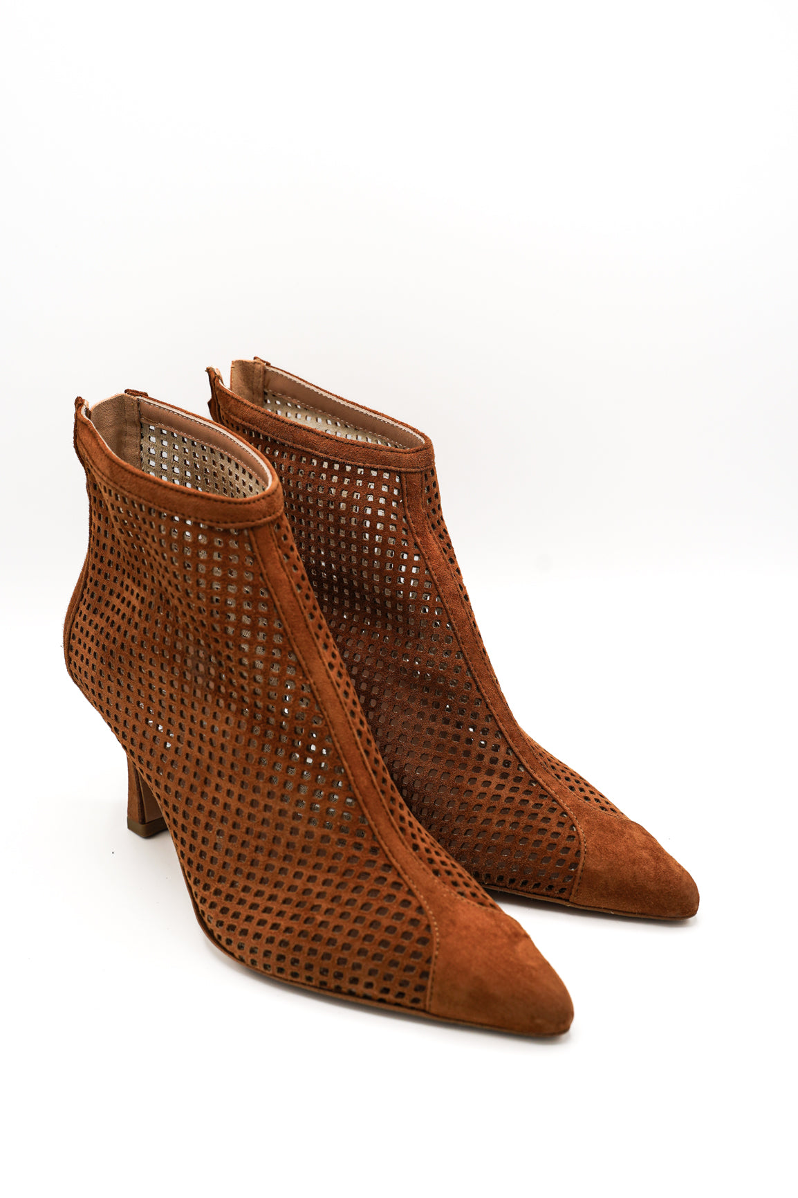 Noa A. Tronchetti Romy Cuoio