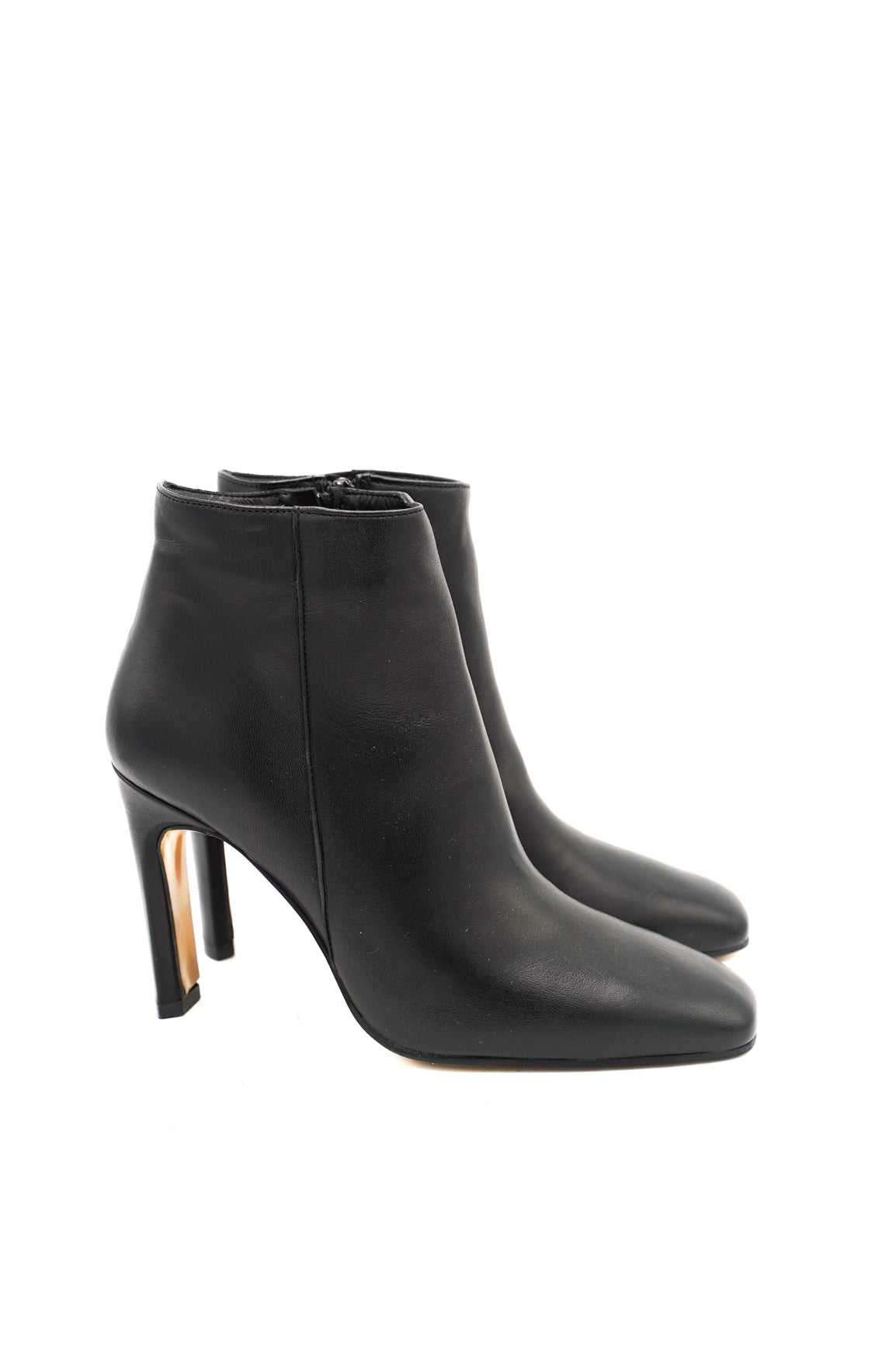 Noa A. Tronchetti 7011